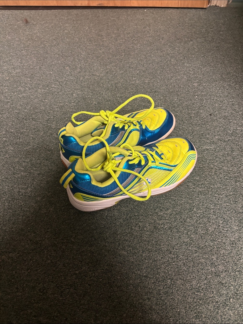 Kumpoo Athletic Court Sneakers - Picture 2 of 4